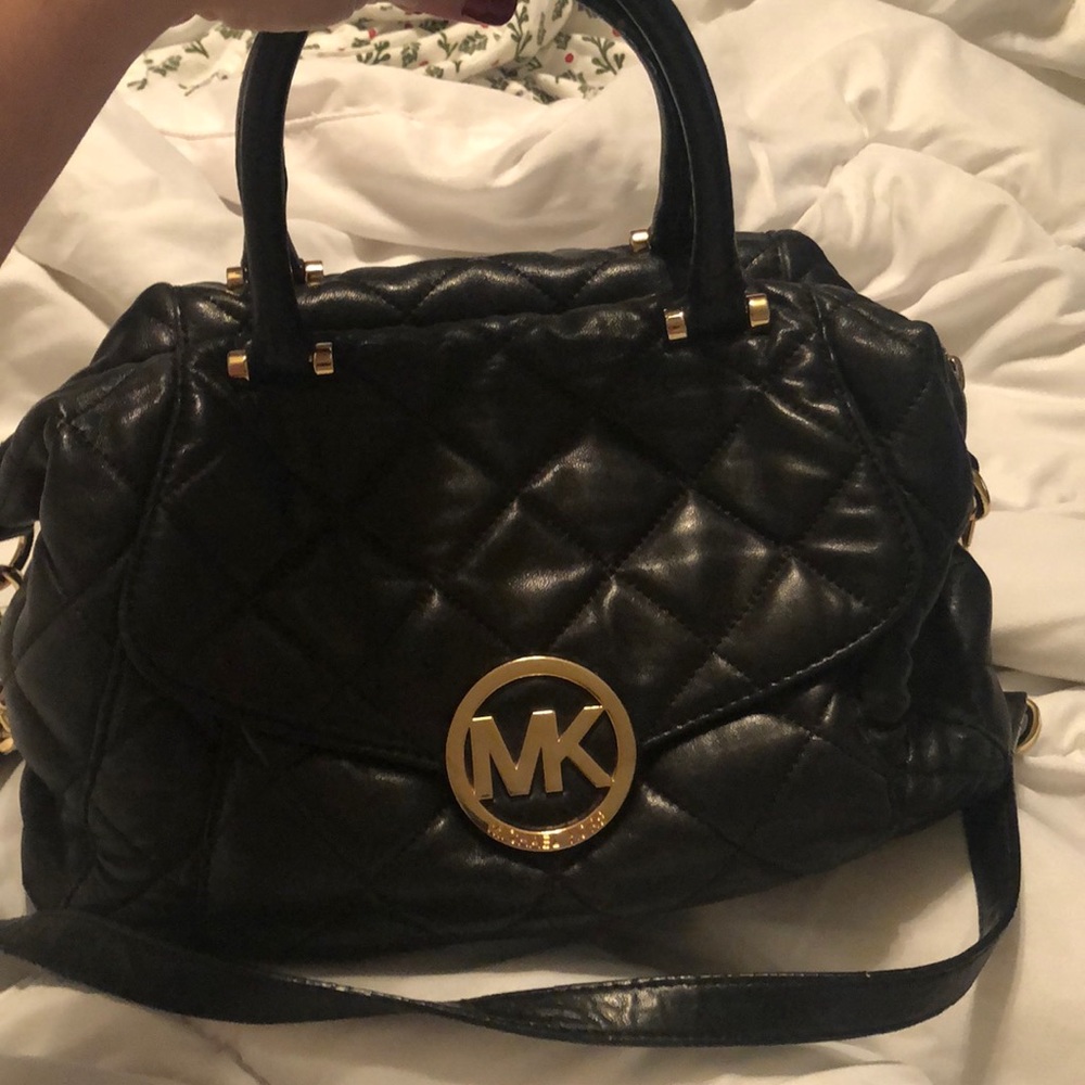 MK purse for sell real leather good condition - Picture 2 of 7